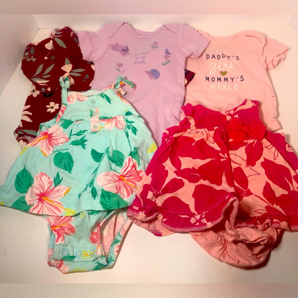 Carter Baby Clothes Bundle 5 Pack. Size 3m. Multicolored